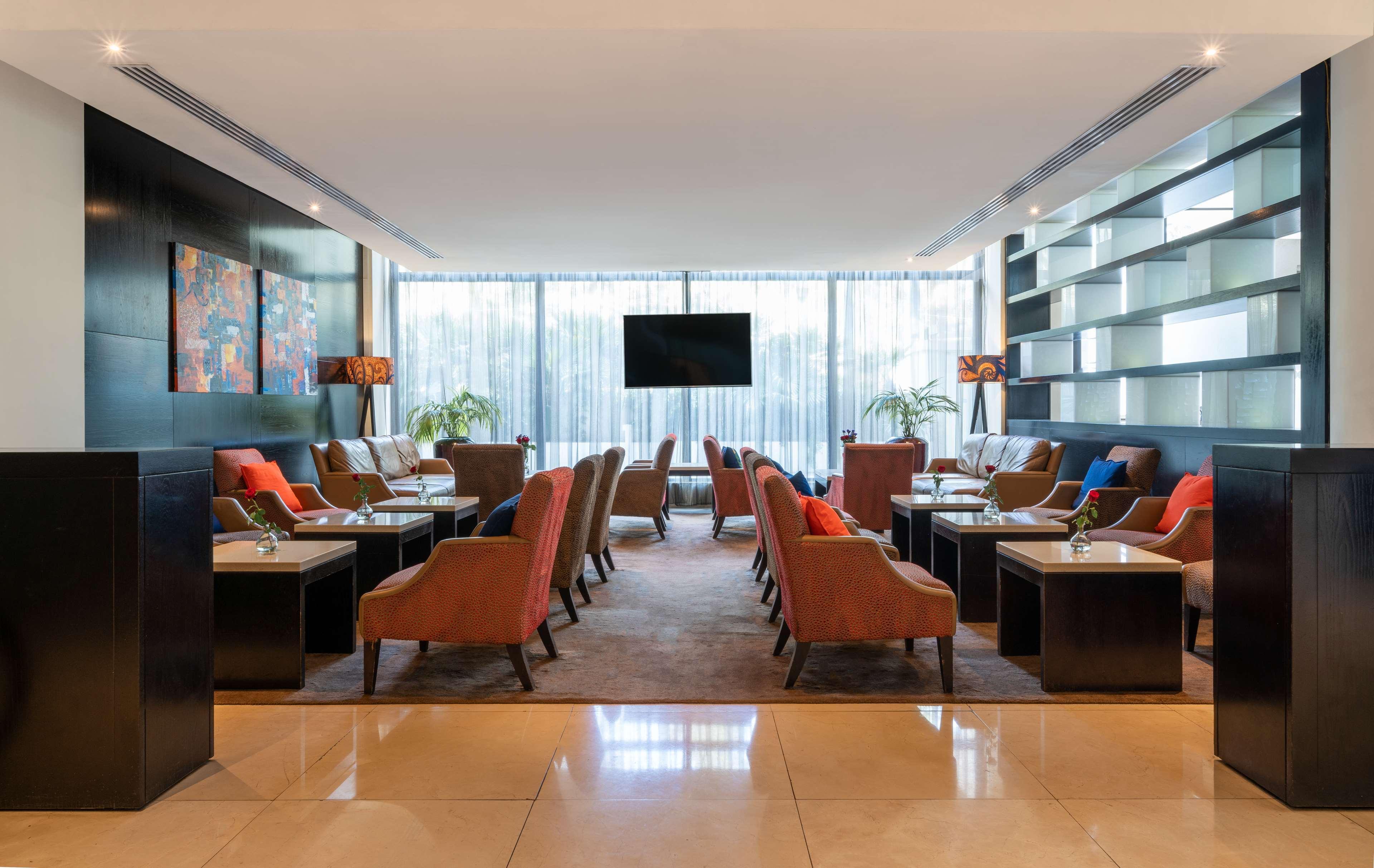 Radisson Blu Hotel, Аддис-Абеба Экстерьер фото